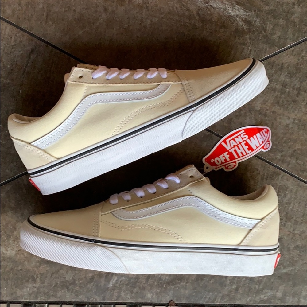 VANS OLD SKOOL CLASSIC WHITE/TRUE WHITE WMNS - Picture 13 of 16